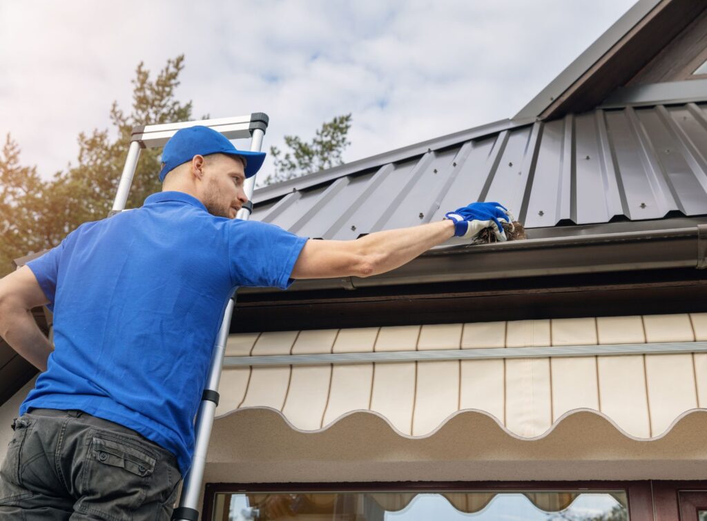 Guttering cleaning Toronto